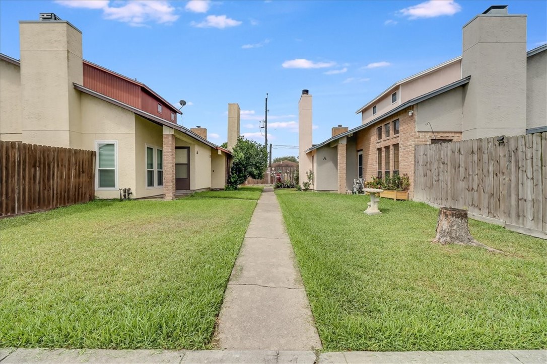 11205 Willowood Creek Dr C Corpus Christi TX 78410