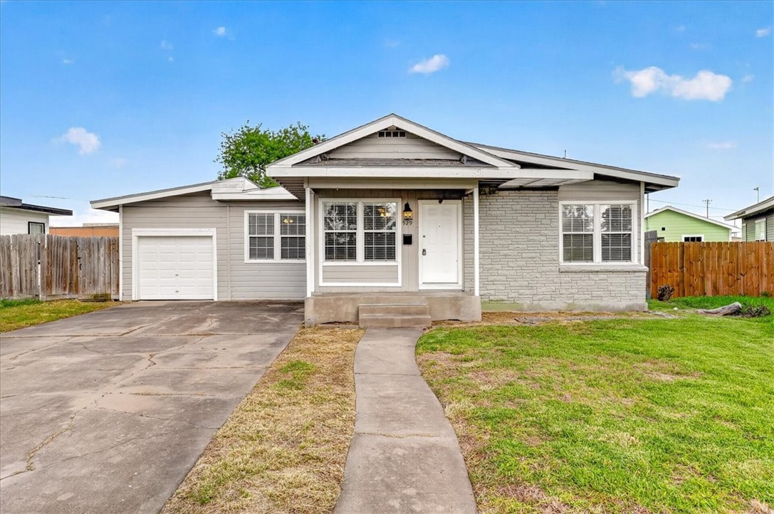 929 Ashland Drive Corpus Christi TX 78412