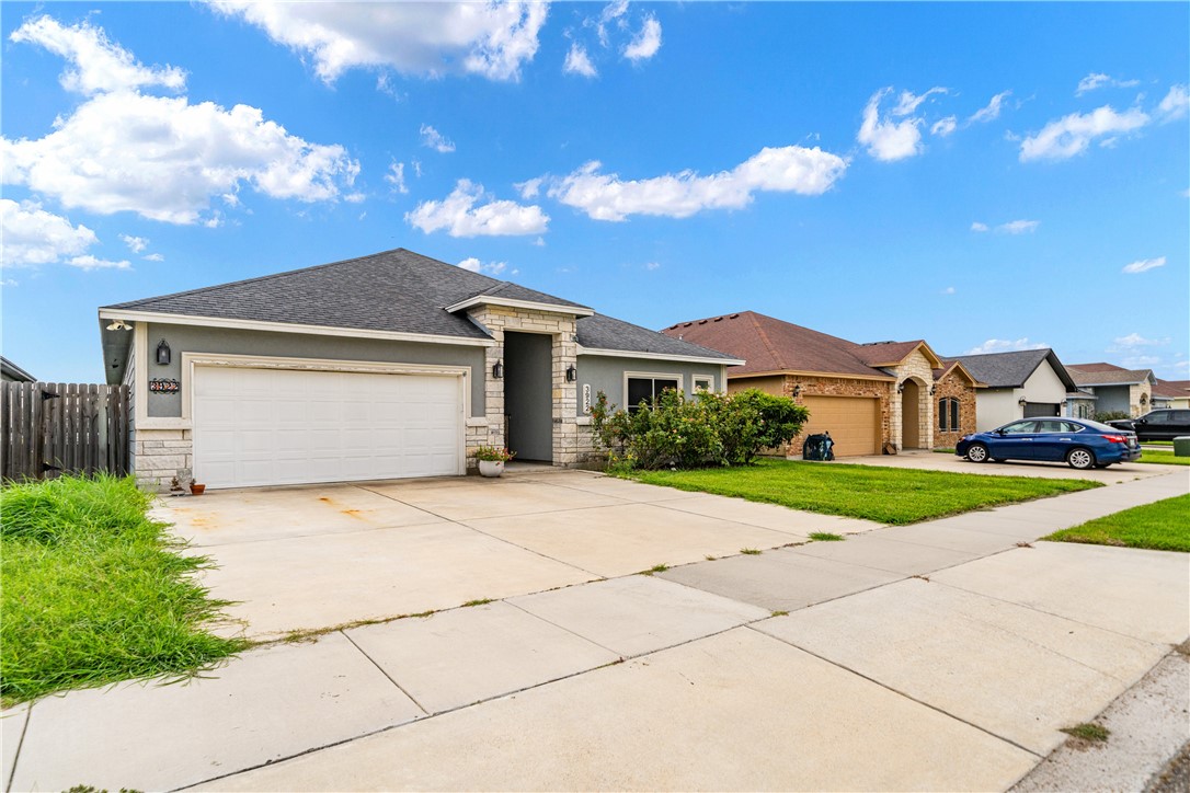 3922 Pennine Way Corpus Christi TX 78414