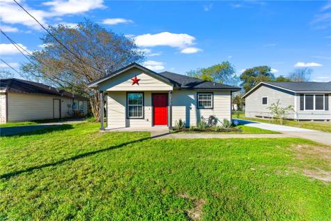 804 Avenue B Sinton TX 78387