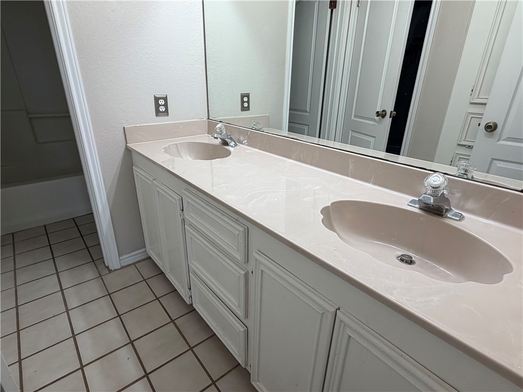 5318 Spring Brook Drive Corpus Christi TX 78413