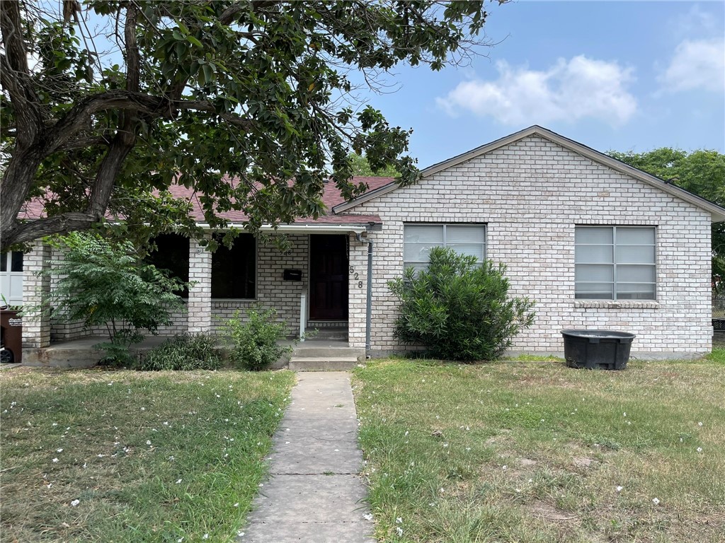 528 E Miller Avenue Kingsville TX 78363