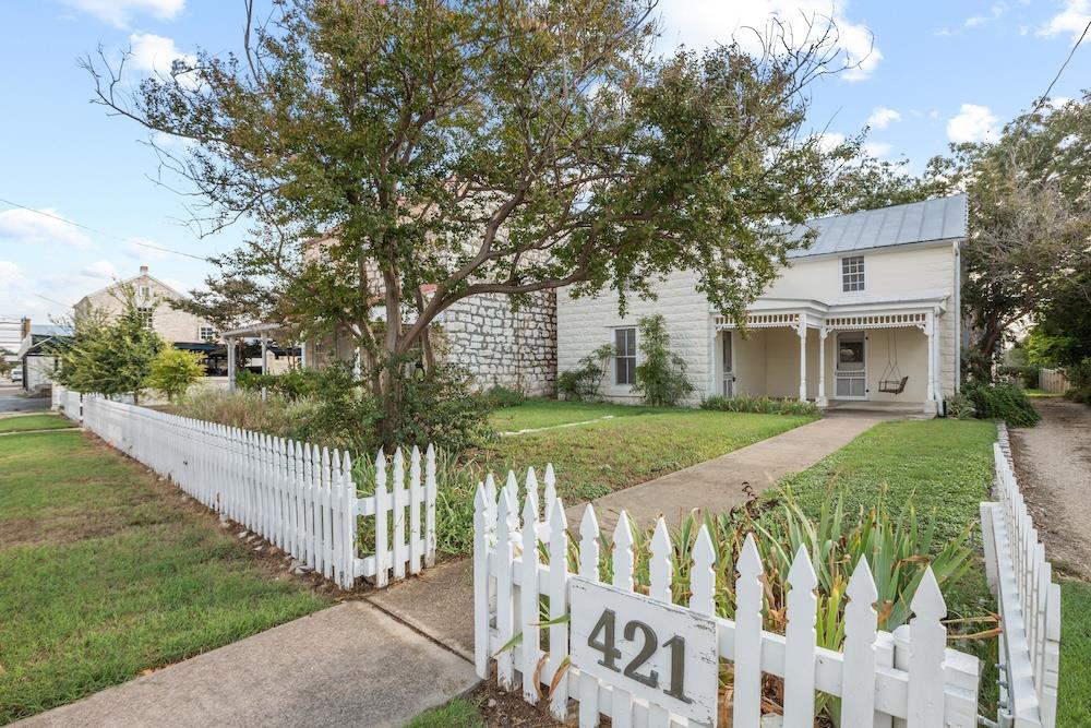 421 W Main Street Fredericksburg TX 78624