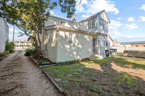 421 W Main Street Fredericksburg TX 78624