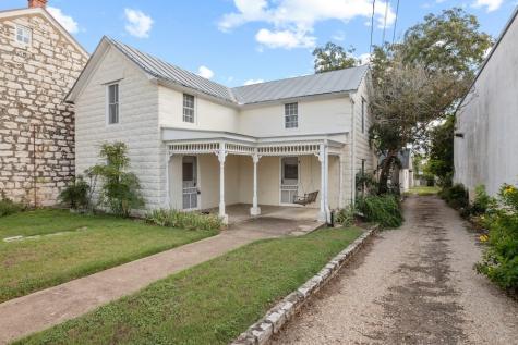 421 W Main Street Fredericksburg TX 78624