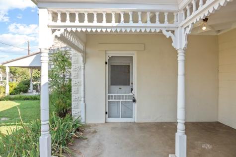 421 W Main Street Fredericksburg TX 78624