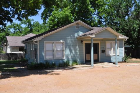 505 N Llano Street Fredericksburg TX 78624