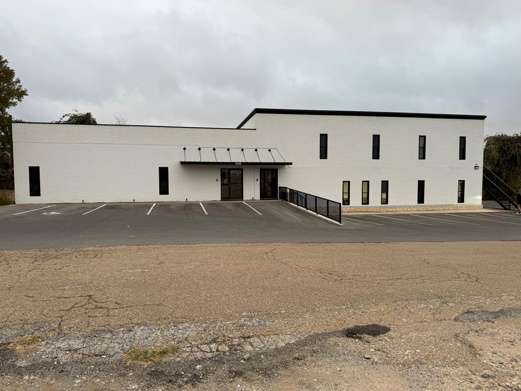 1121 S State Highway 16 Fredericksburg TX 78624