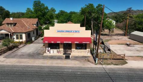 109 11th Street Junction TX 76849
