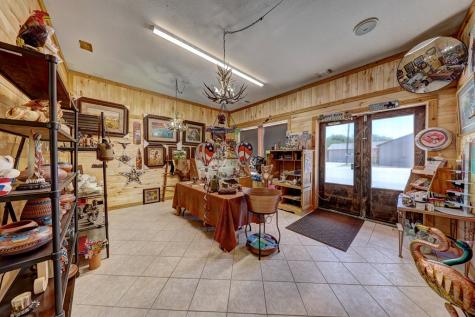109 11th Street Junction TX 76849