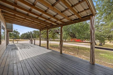 214 Edmonds Avenue Johnson City TX 78606