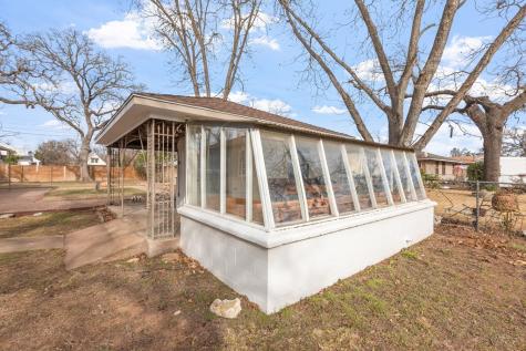 707 N Milam Street Fredericksburg TX 78624