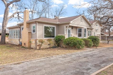 707 N Milam Street Fredericksburg TX 78624