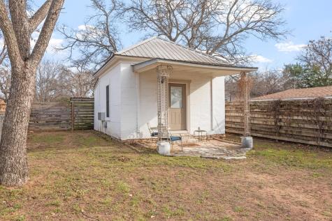 707 N Milam Street Fredericksburg TX 78624