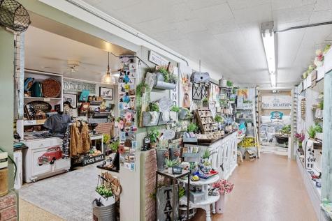 905 E Main Street Fredericksburg TX 78624