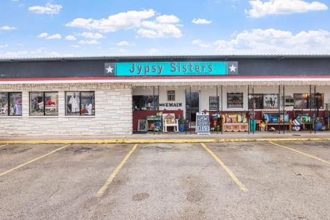 905 E Main Street Fredericksburg TX 78624