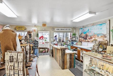 905 E Main Street Fredericksburg TX 78624