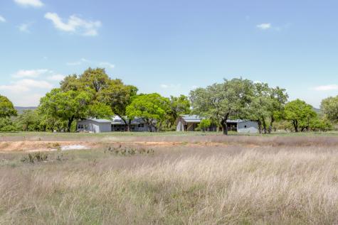 9695 Us Highway 290 Hye TX 78635