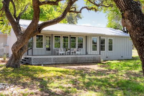 9695 Us Highway 290 Hye TX 78635