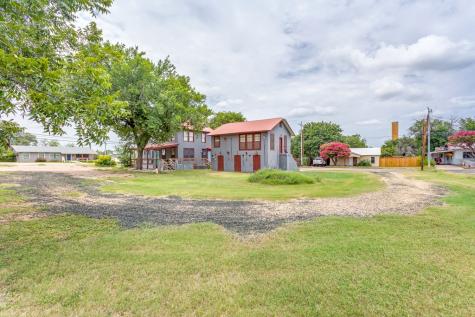 1600 Ford Street Llano TX 78643