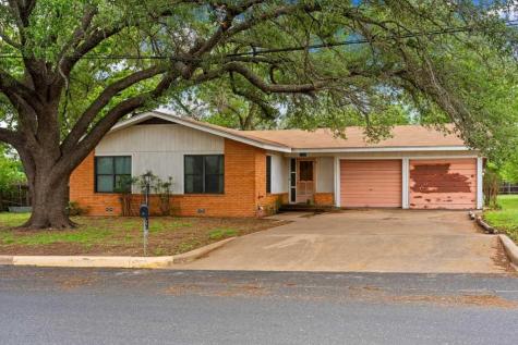 131 W Lower Crabapple Road Fredericksburg TX 78624