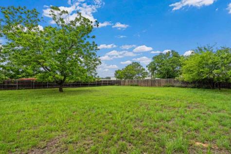 131 W Lower Crabapple Road Fredericksburg TX 78624