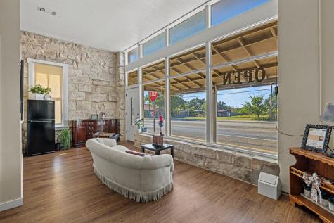 23654 W Us Highway 290 Harper TX 78631