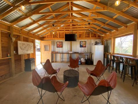 14818 E Us Highway 290 Stonewall TX 78671