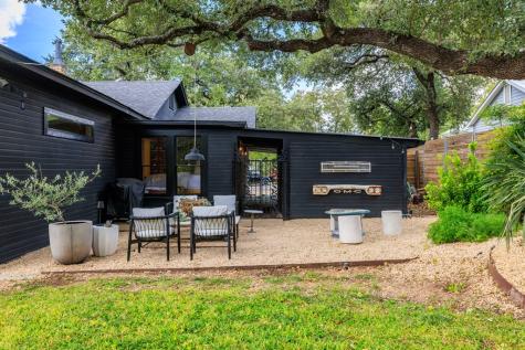 103 N Cherry Street Fredericksburg TX 78624