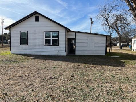 903 Bevans Street Menard TX 76859