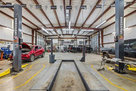 14445 E Us Highway 290 Stonewall TX 78671