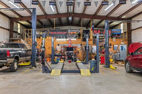 14445 E Us Highway 290 Stonewall TX 78671