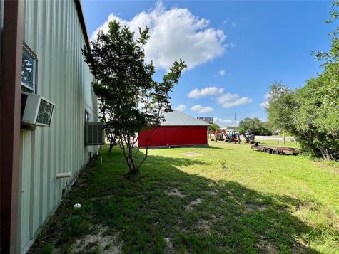 1698 S Us Highway 281 Blanco TX 78606