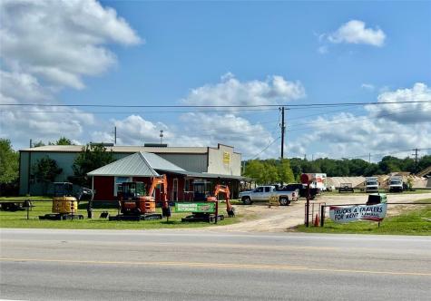 1698 S Us Highway 281 Blanco TX 78606