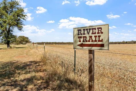 10296 E Us Highway 290 Fredericksburg TX 78624