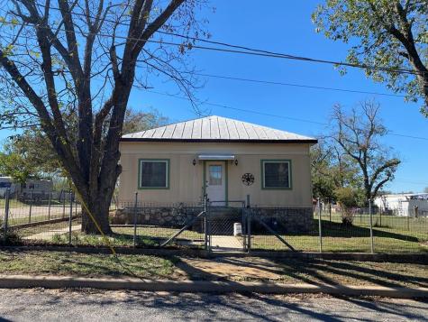 513 S Milam Street Fredericksburg TX 78624