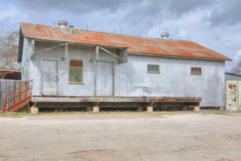 432 S Lincoln Fredericksburg TX 78624