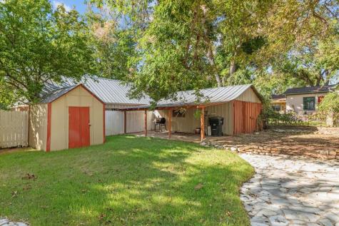 104 N Cherry Street Fredericksburg TX 78624