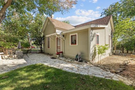 104 N Cherry Street Fredericksburg TX 78624