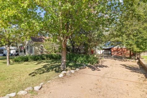 104 N Cherry Street Fredericksburg TX 78624