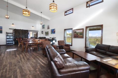 11157 W Us Highway 290 Hye TX 78635
