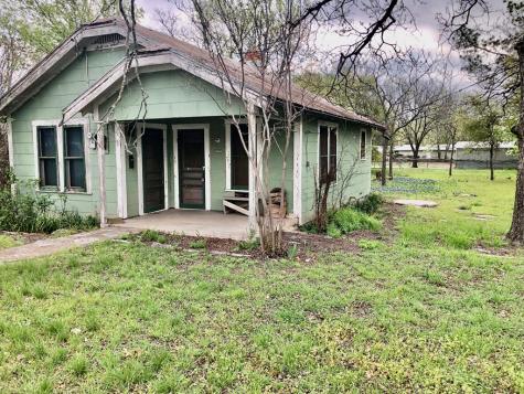 809 N Llano Street Fredericksburg TX 78624