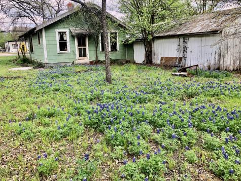 809 N Llano Street Fredericksburg TX 78624