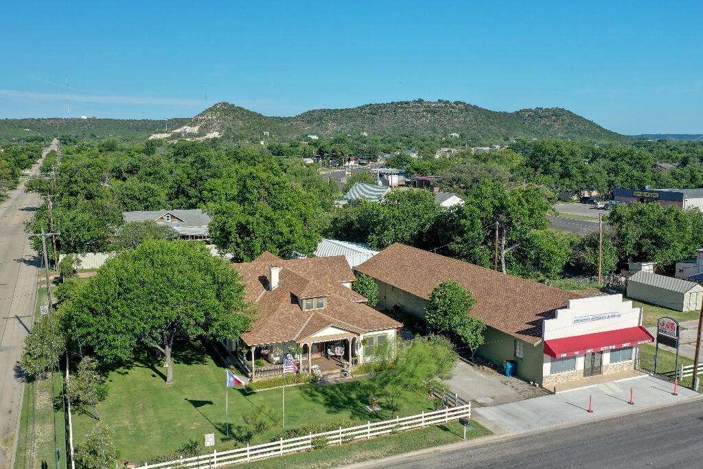 105 N 11th Street Junction TX 76849