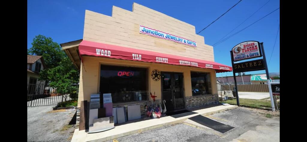 105 N 11th Street Junction TX 76849