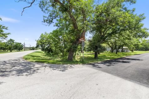 404 N Nugent Street Johnson City TX 78636