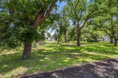 404 N Nugent Street Johnson City TX 78636