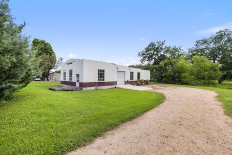 404 N Nugent Street Johnson City TX 78636
