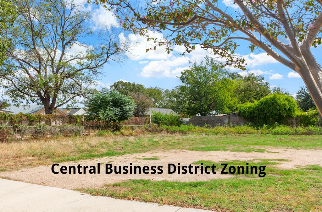 105 N Orange Street Fredericksburg TX 78624