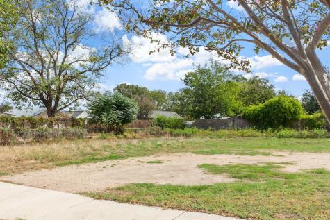 105 N Orange Street Fredericksburg TX 78624